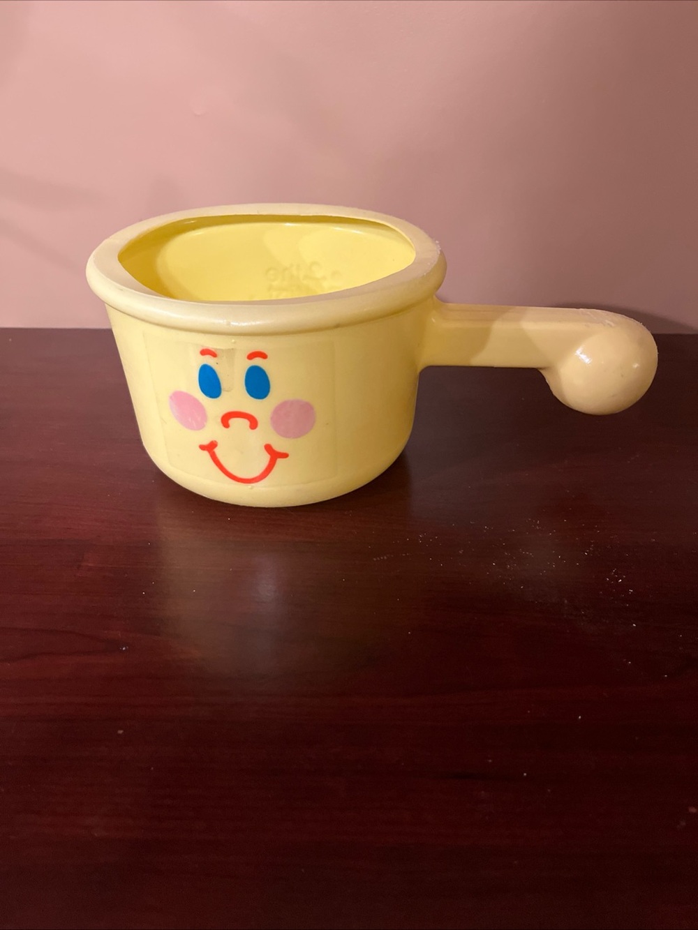 Vintage 1983 Yellow Smiley Plastic cooking pot w/handle toy by The First Years